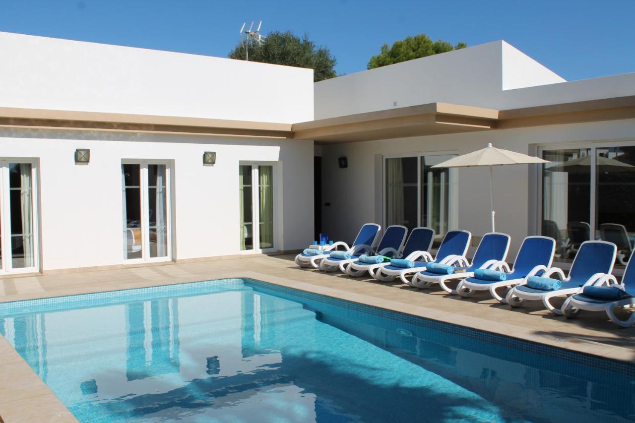 Villa Betty Cala'N Blanes  Екстериор снимка