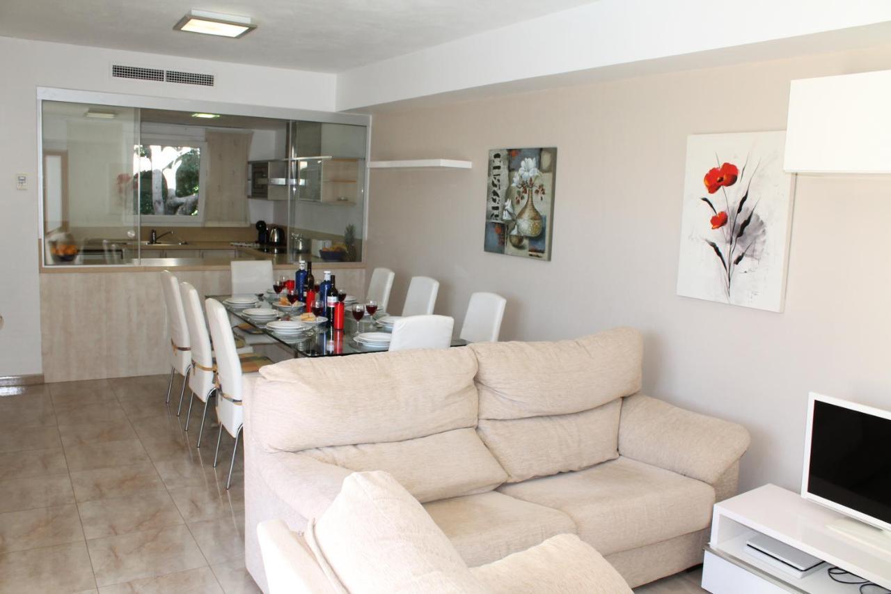 Villa Betty Cala'N Blanes  Екстериор снимка